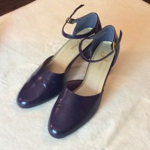EUC! Vintage Annie Mary Jane  Plum Purple Pumps